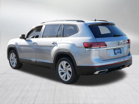 Used 2022 Volkswagen Atlas SE w/ Panoramic Sunroof Package AWD/4WD image 5
