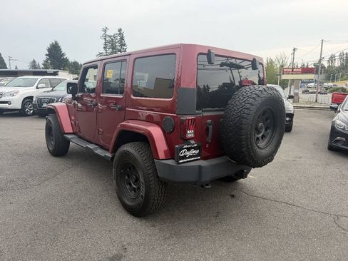 Used 2012 Jeep Wrangler Unlimited Sahara w/ Dual Top Group AWD/4WD image 3