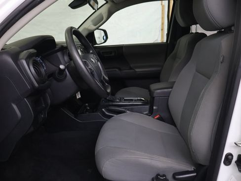 Used 2019 Toyota Tacoma SR RWD image 16