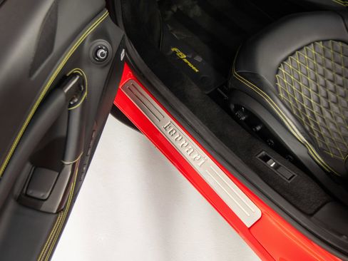 Certified 2022 Ferrari F8 Tributo image 12