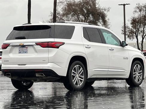 Used 2022 Chevrolet Traverse High Country image 4