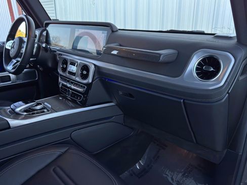 Used 2021 Mercedes-Benz G 550 w/ AMG Line image 15