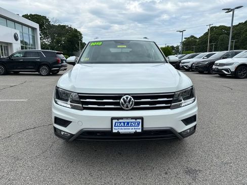 Used 2018 Volkswagen Tiguan SEL AWD/4WD image 2