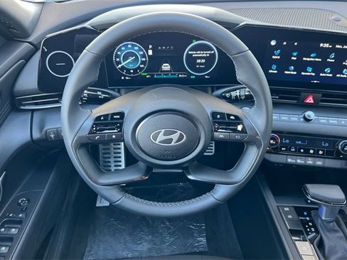 New 2025 Hyundai Elantra SEL image 14