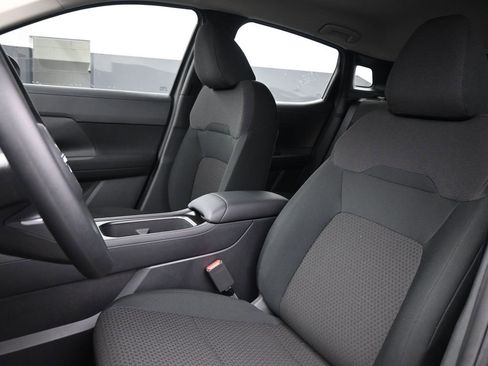 New 2026 Nissan Kicks S image 10