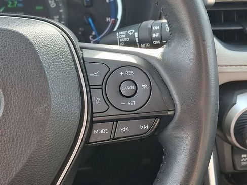 Certified 2023 Toyota RAV4 XLE Premium AWD/4WD image 22