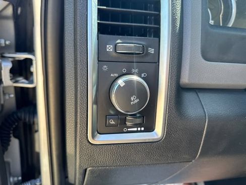 Used 2015 RAM 1500 Big Horn AWD/4WD image 18
