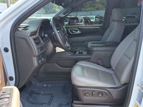 Used 2023 Chevrolet Tahoe Z71 AWD/4WD image 10