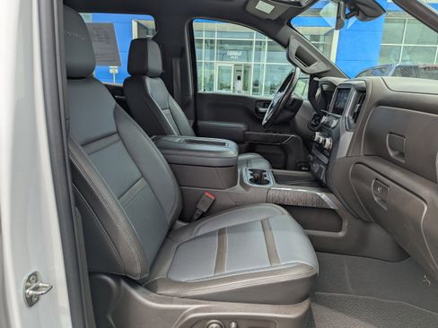 Certified 2022 GMC Sierra 1500 Denali w/ Driver Alert Package II AWD/4WD image 41