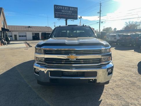 Used 2016 Chevrolet Silverado 3500 LT w/ LT Convenience Package image 2