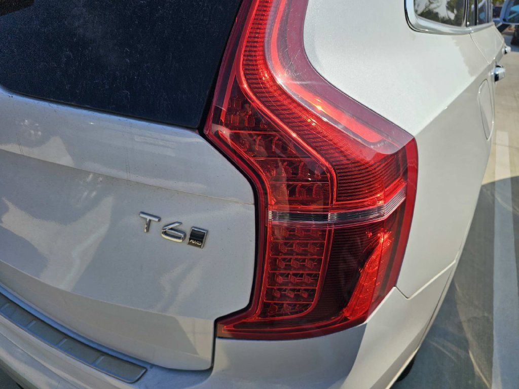 Used 2016 Volvo XC90 T6 Momentum w/ Protection Package Plus AWD/4WD image 15