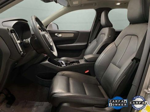 Used 2025 Volvo XC40 B5 Plus image 63