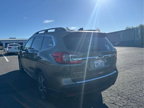 Used 2023 Subaru Ascent Limited w/ Technology Package image 7