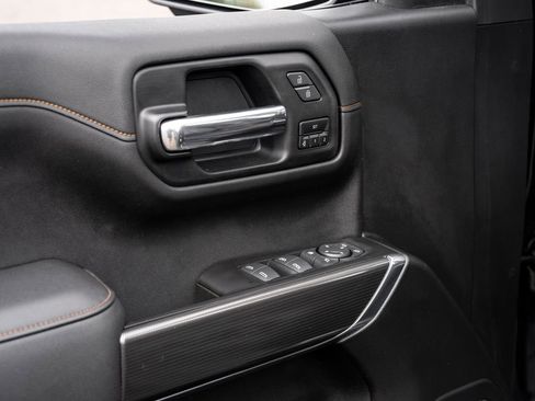 Used 2020 GMC Sierra 1500 AT4 w/ AT4 Premium Package image 8