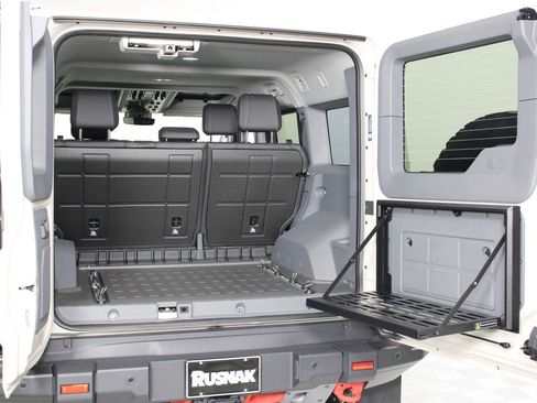 New 2026 INEOS Grenadier image 21