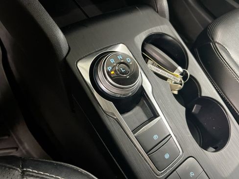 Used 2020 Ford Escape SEL FWD image 17