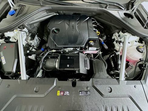 Certified 2026 Genesis GV70 2.5T Advanced AWD/4WD image 32