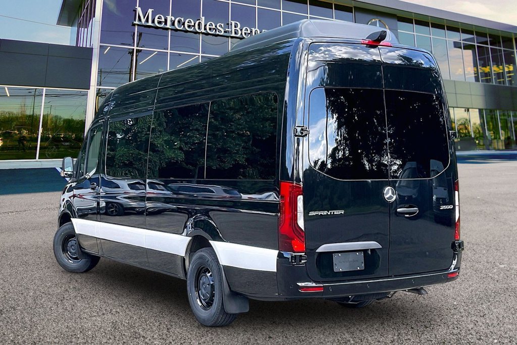 New 2026 Mercedes-Benz Sprinter 2500 image 3