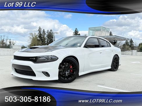Used 2019 Dodge Charger Scat Pack w/ Plus Group image 2