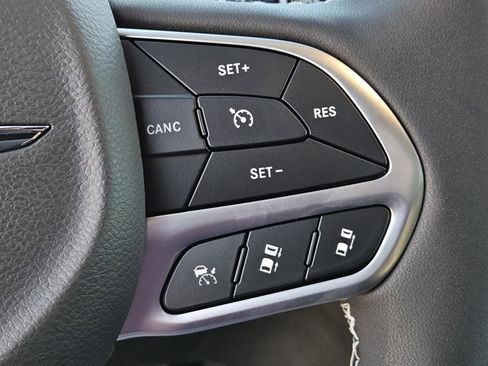 New 2026 Chrysler Voyager LX image 15