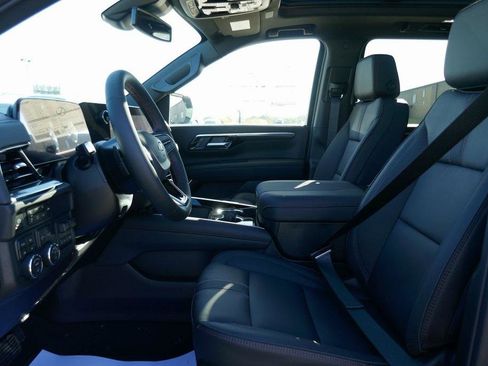 New 2026 Chevrolet Suburban RST w/ RST Capability Package image 11