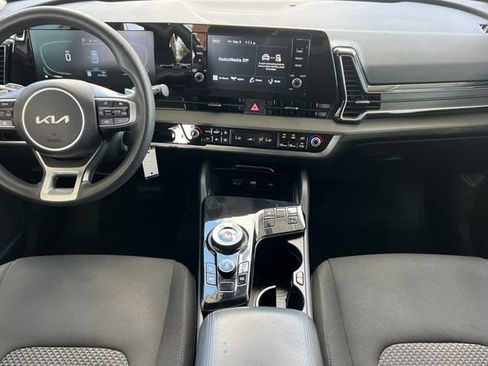 Used 2023 Kia Sportage LX AWD/4WD image 18