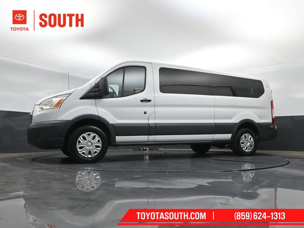 Used 2015 Ford Transit 350 XLT RWD image 31