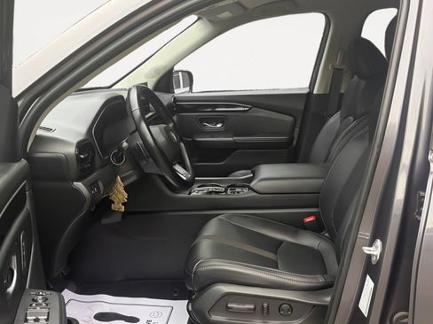 Used 2023 Honda Pilot EX-L image 13