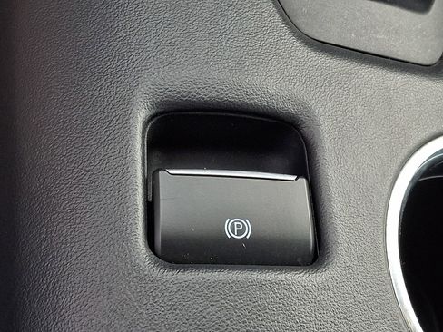 Certified 2024 Ford Mustang GT Premium image 24