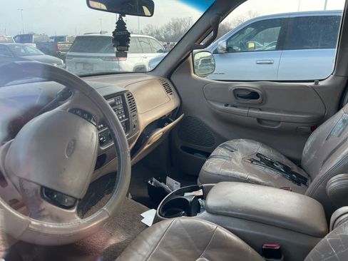 Used 1999 Ford F150 Lariat image 26