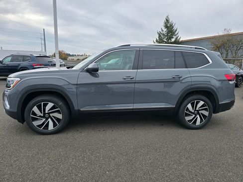 New 2026 Volkswagen Atlas SEL image 7
