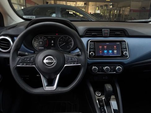 Used 2025 Nissan Versa SV FWD image 13