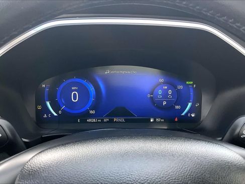 Used 2020 Ford Escape Titanium FWD image 25