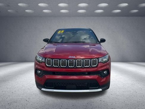 Used 2025 Jeep Compass Limited AWD/4WD image 2