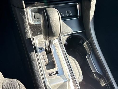 Used 2023 Subaru Ascent Premium w/ Convenience Package image 22