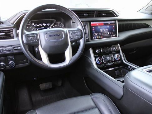 Used 2021 GMC Yukon Denali image 5