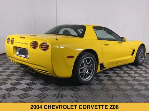 Used 2004 Chevrolet Corvette Z06 w/ Memory Package RWD image 16