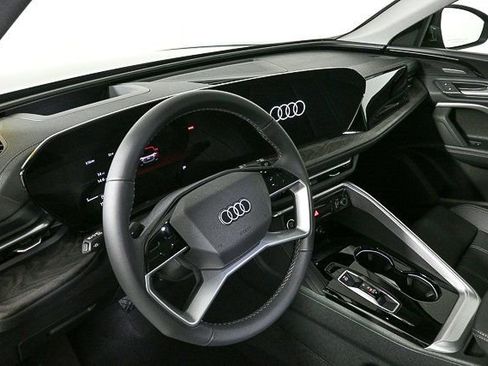 New 2025 Audi Q5 Premium Plus image 4