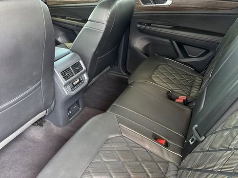 Used 2024 Volkswagen Atlas SEL Premium R-Line AWD/4WD image 14