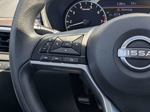 Used 2025 Nissan Altima 2.5 SV image 22