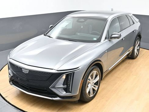 Used 2024 Cadillac Lyriq Tech RWD image 46