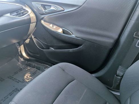 Used 2020 Chevrolet Malibu LS image 16