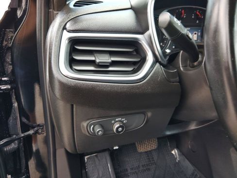 Used 2024 Chevrolet Equinox LT w/ LPO, Floor Liner Package FWD image 16