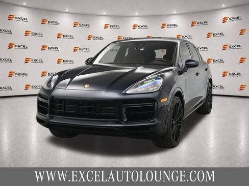 Used 2021 Porsche Cayenne Turbo w/ Premium Package Plus AWD/4WD image 8