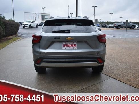 New 2026 Chevrolet Trax LT w/ LT Convenience Package image 8