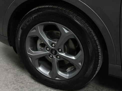 Used 2024 Ford Escape ST-Line w/ Tech Pack #1 image 10