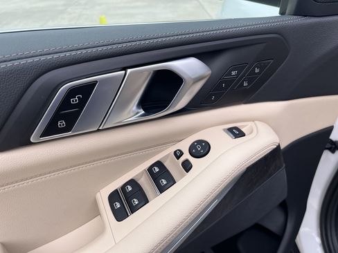 Certified 2022 BMW X5 xDrive40i w/ Executive Package image 19