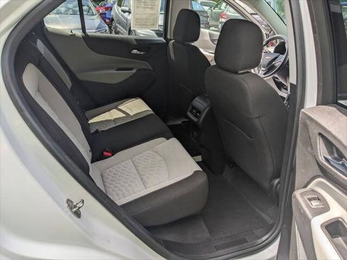 Used 2018 Chevrolet Equinox LS AWD/4WD image 14