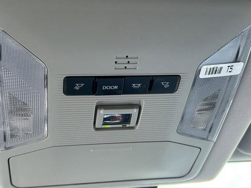 Certified 2025 Toyota RAV4 LE image 27