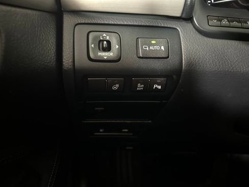 Used 2013 Lexus LS 460 image 6